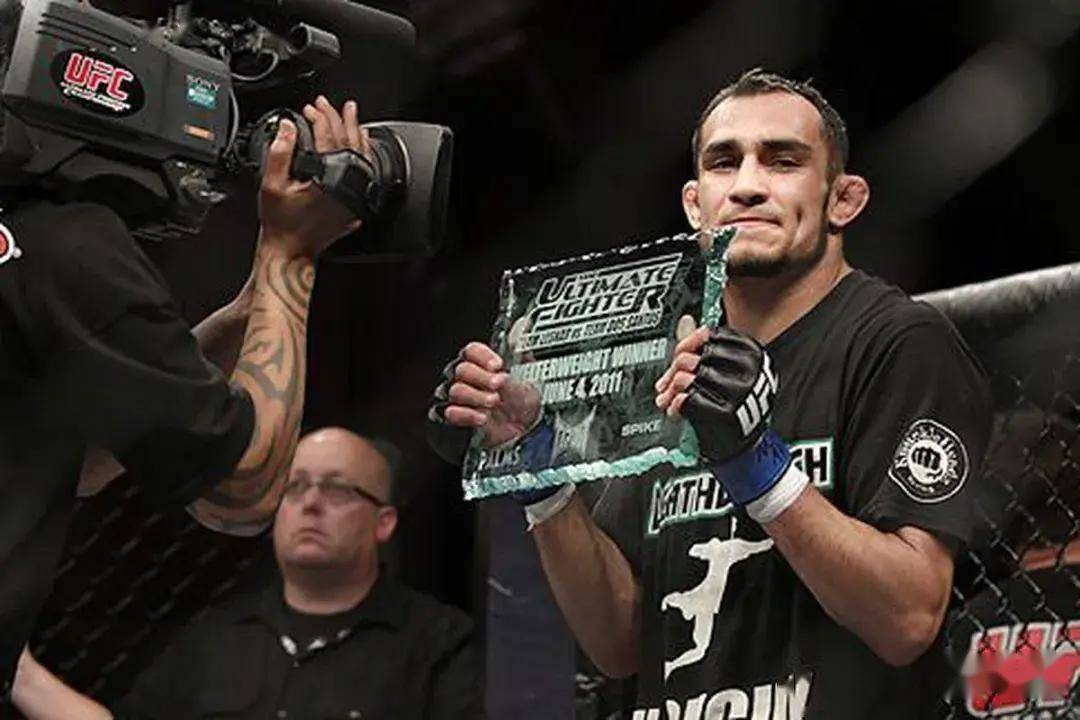 九游游戏最新版本关于UFC联赛掀起高潮，塞外旋风队绝杀荆楚麒麟队，老将里程碑之夜——关键战拿下信心的信息