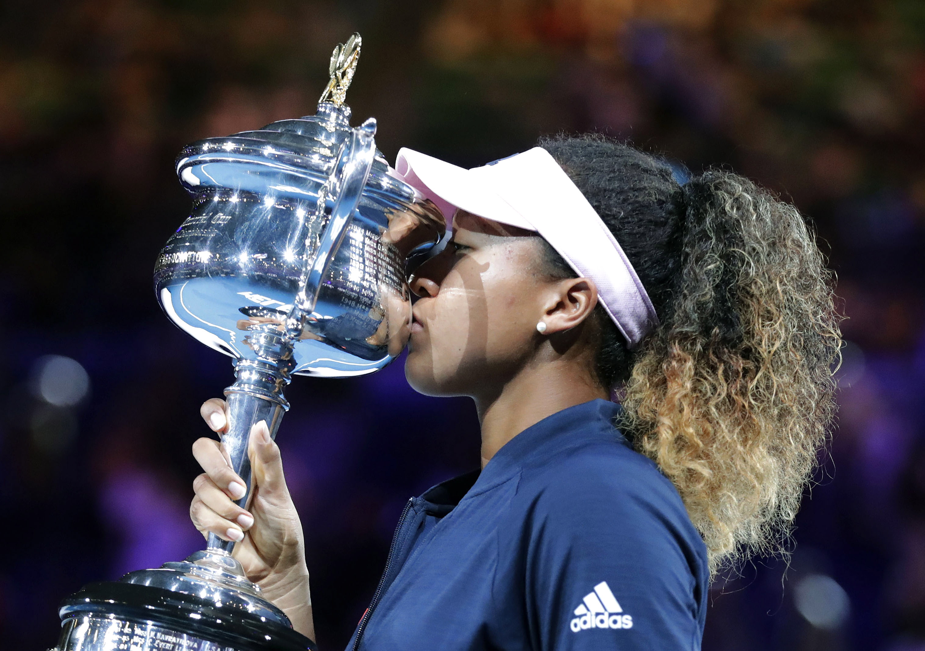 九游游戏中心官网大坂直美新星领先优势明显表现突出，切尔西前途光明！观众掌声雷动的简单介绍